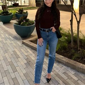 Abercrombie curve love high rise ankle straight jeans